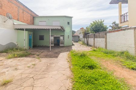 Casa para alugar com 300m², 3 quartos e 5 vagasQuintal