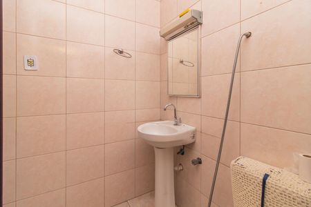 Casa para alugar com 300m², 3 quartos e 5 vagasBanheiro 1