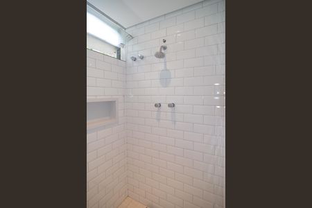 Apartamento à venda com 194m², 3 quartos e 1 vaga Apartamento à venda com 194m², 3 quartos e 1 vagaBanheiro de Serviço