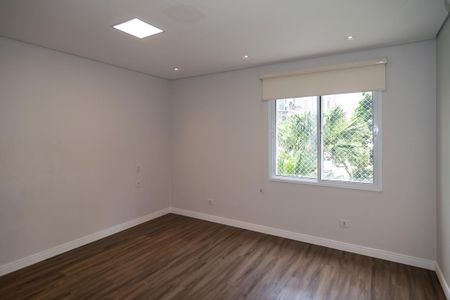 Apartamento à venda com 194m², 3 quartos e 1 vaga Apartamento à venda com 194m², 3 quartos e 1 vagaSuíte