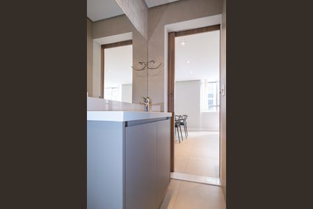 Apartamento à venda com 194m², 3 quartos e 1 vaga Apartamento à venda com 194m², 3 quartos e 1 vagaLavabo