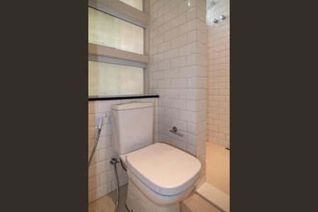 Apartamento à venda com 194m², 3 quartos e 1 vaga Apartamento à venda com 194m², 3 quartos e 1 vagaBanheiro de Serviço