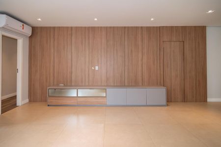 Apartamento à venda com 194m², 3 quartos e 1 vaga Apartamento à venda com 194m², 3 quartos e 1 vagaSala