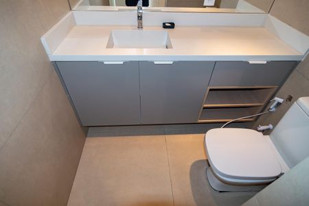 Apartamento à venda com 194m², 3 quartos e 1 vaga Apartamento à venda com 194m², 3 quartos e 1 vagaBanheiro da Suíte