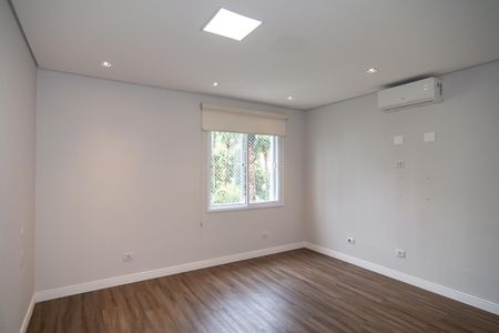 Apartamento à venda com 194m², 3 quartos e 1 vaga Apartamento à venda com 194m², 3 quartos e 1 vagaSuíte