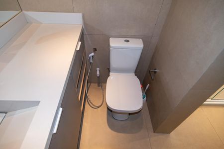 Apartamento à venda com 194m², 3 quartos e 1 vaga Apartamento à venda com 194m², 3 quartos e 1 vagaBanheiro da Suíte