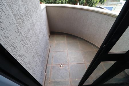 Apartamento para alugar com 87m², 3 quartos e 2 vagasVaranda 