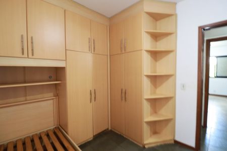 Apartamento para alugar com 87m², 3 quartos e 2 vagasQuarto 2