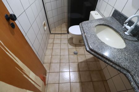 Apartamento para alugar com 87m², 3 quartos e 2 vagasBanheiro social 