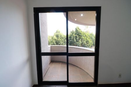 Apartamento para alugar com 87m², 3 quartos e 2 vagasVaranda 