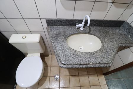 Apartamento para alugar com 87m², 3 quartos e 2 vagasBanheiro social 