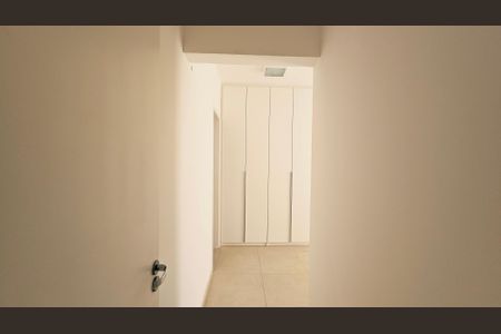 Apartamento à venda com 70m², 2 quartos e 1 vaga Apartamento à venda com 70m², 2 quartos e 1 vagaSuíte