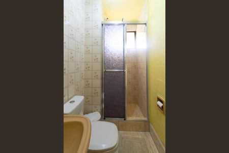 Banheiro de apartamento para alugar com 1 quarto, 46m² em Partenon, Porto Alegre