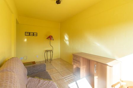 Sala de apartamento para alugar com 1 quarto, 46m² em Partenon, Porto Alegre