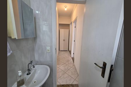 Apartamento para alugar com 104m², 3 quartos e 2 vagas Apartamento para alugar com 104m², 3 quartos e 2 vagasBanheiro social