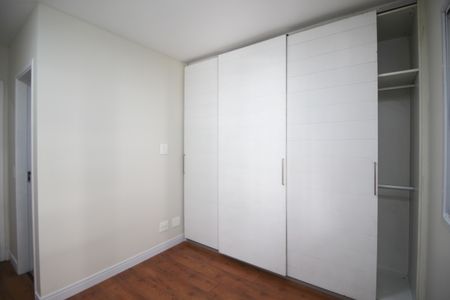 Apartamento à venda com 65m², 2 quartos e 2 vagasSuíte 