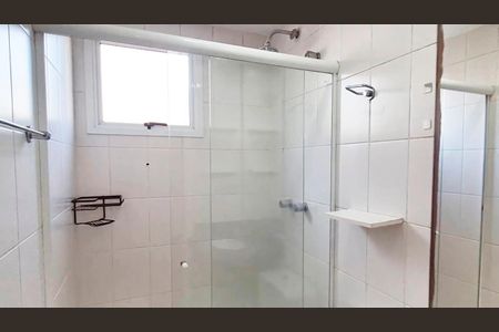 Apartamento à venda com 65m², 2 quartos e 2 vagasBanheiro social