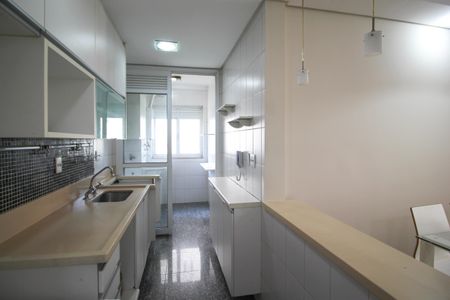 Apartamento à venda com 65m², 2 quartos e 2 vagasCozinha