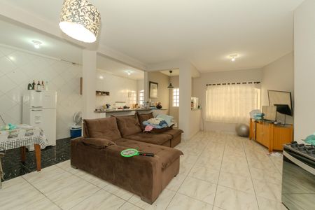 Sala de casa à venda com 8 quartos, 280m² em Bela Vista, São Paulo