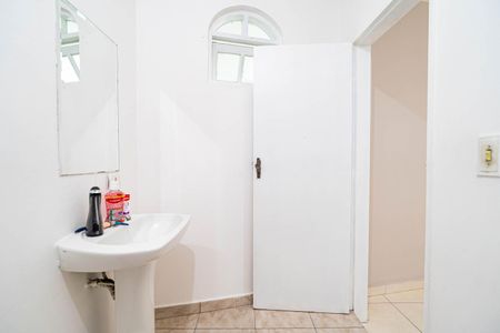 Casa para alugar com 280m², 8 quartos e sem vaga Casa para alugar com 280m², 8 quartos e sem vagaBanheiro da Suíte 1