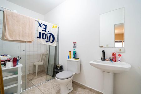 Casa para alugar com 280m², 8 quartos e sem vaga Casa para alugar com 280m², 8 quartos e sem vagaBanheiro da Suíte 1