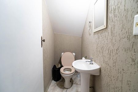 Lavabo de casa para alugar com 8 quartos, 280m² em Bela Vista, São Paulo