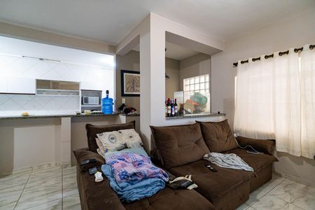 Casa para alugar com 280m², 8 quartos e sem vaga Casa para alugar com 280m², 8 quartos e sem vagaSala/Cozinha