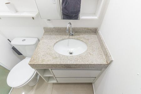 Banheiro de apartamento para alugar com 2 quartos, 50m² em Brás, São Paulo