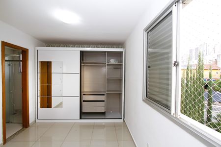 Apartamento para alugar com 107m², 3 quartos e 2 vagasSuíte
