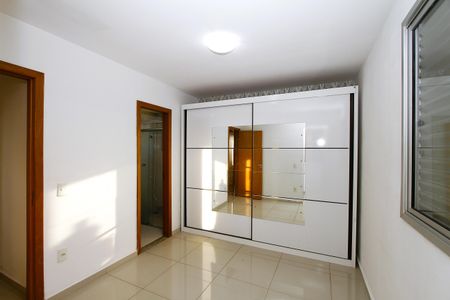 Apartamento para alugar com 107m², 3 quartos e 2 vagasSuíte