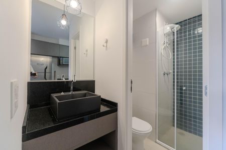 Banheiro de kitnet/studio à venda com 1 quarto, 24m² em Bela Vista, São Paulo