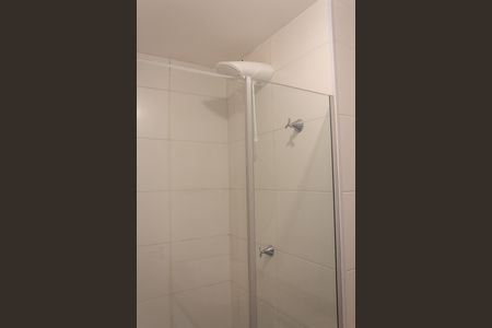 Banheiro da Suíte de apartamento para alugar com 1 quarto, 28m² em Jardim Caravelas, São Paulo