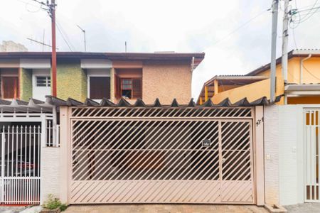 Casa à venda com 125m², 2 quartos e 2 vagasFachada