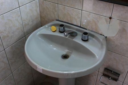 Casa para alugar com 200m², 3 quartos e 2 vagasBanheiro da Suíte