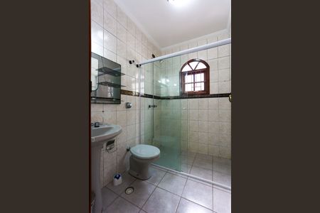 Casa para alugar com 200m², 3 quartos e 2 vagasBanheiro da Suíte