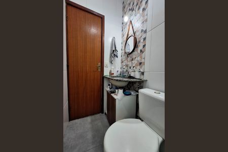 Casa para alugar com 360m², 2 quartos e 8 vagas Casa para alugar com 360m², 2 quartos e 8 vagasBanheiro social