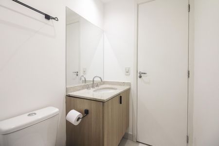 Studio para alugar com 24m², 1 quarto e sem vaga Studio para alugar com 24m², 1 quarto e sem vagaBanheiro Social