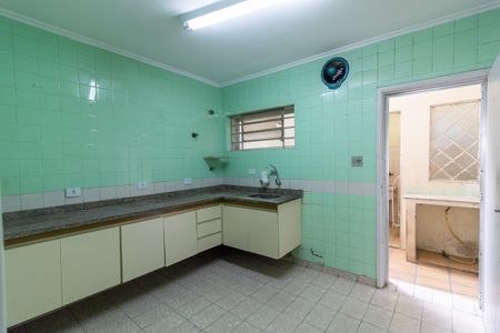 Casa para alugar com 110m², 2 quartos e 2 vagas Casa para alugar com 110m², 2 quartos e 2 vagasCozinha
