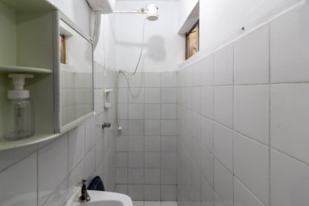 Casa para alugar com 110m², 2 quartos e 2 vagas Casa para alugar com 110m², 2 quartos e 2 vagasBanheiro de Serviço