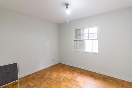 Casa para alugar com 110m², 2 quartos e 2 vagas Casa para alugar com 110m², 2 quartos e 2 vagasQuarto 2