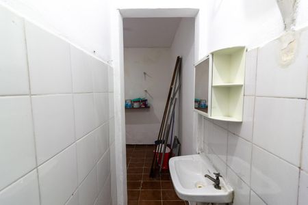 Casa para alugar com 110m², 2 quartos e 2 vagas Casa para alugar com 110m², 2 quartos e 2 vagasBanheiro de Serviço