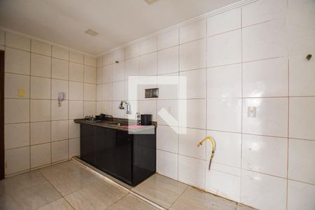 Casa à venda com 160m², 4 quartos e sem vaga