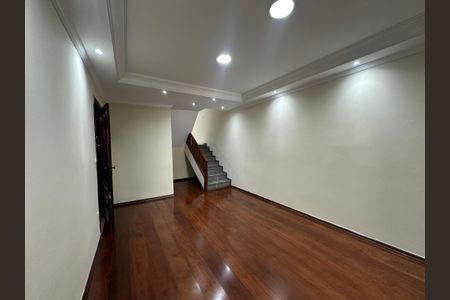 Sala de casa para alugar com 3 quartos, 240m² em Vila Engenho Novo, Barueri