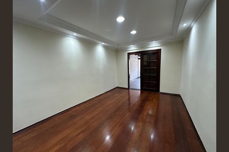 Sala de casa para alugar com 3 quartos, 240m² em Vila Engenho Novo, Barueri