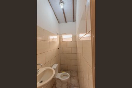 Banheiro de casa para alugar com 1 quarto, 28m² em Jardim Santa Lúcia, Campinas