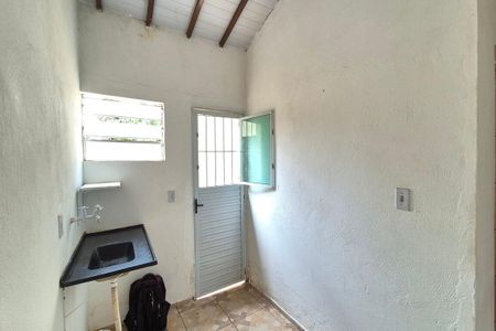 Cozinha  de casa para alugar com 1 quarto, 28m² em Jardim Santa Lúcia, Campinas