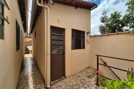 Vista da Cozinha  de casa para alugar com 1 quarto, 28m² em Jardim Santa Lúcia, Campinas