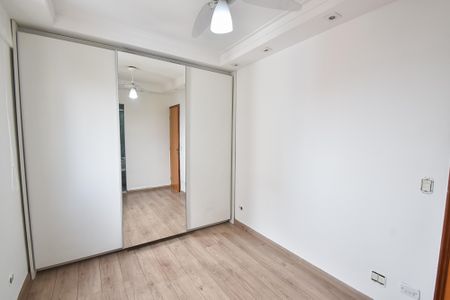 Apartamento à venda com 68m², 3 quartos e 2 vagasSuíte