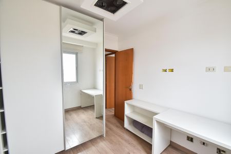 Apartamento à venda com 68m², 3 quartos e 2 vagasQuarto 2