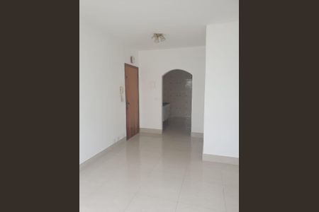 Corredor de apartamento para alugar com 3 quartos, 65m² em Rudge Ramos, São Bernardo do Campo